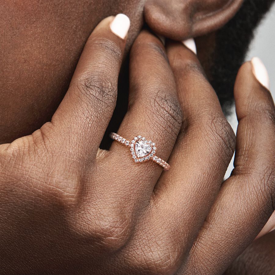 Anillo Pandora de corazón rose gold